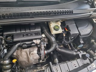 Peugeot 3008 Premium 1.6 HDI 110 FAP