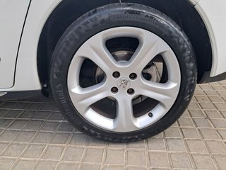 Peugeot 3008 Premium 1.6 HDI 110 FAP