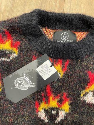 Jersey volcom M nuevo
