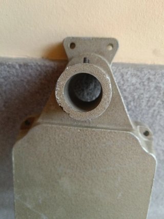 SOPORTE PIE de derivación metálica