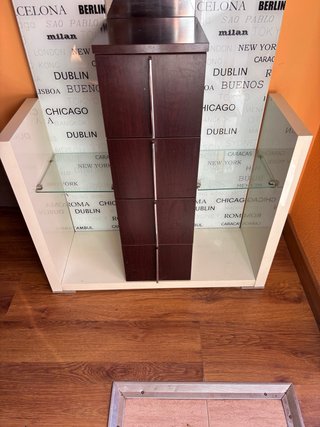 Mueble de entrada con espejo