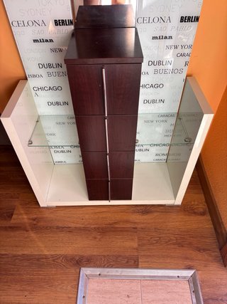 Mueble de entrada con espejo