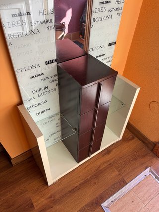 Mueble de entrada con espejo
