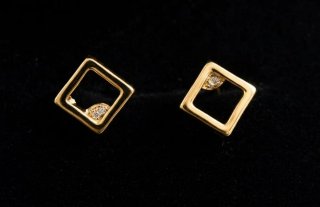 Orecchini quadrati color oro