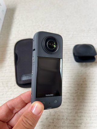 Cámara Insta360 X3 360° + Accesorios