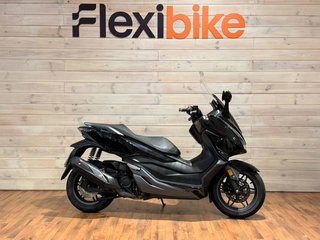 Honda Forza 300