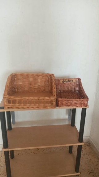 Cestas de mimbre y yute para pan