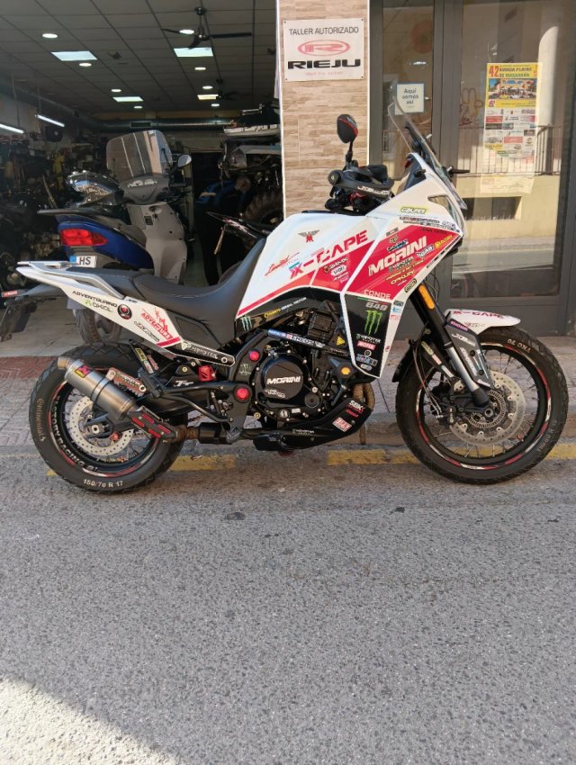 Moto Morini X-Cape 650 Adventure