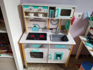 Cocinita infantil de madera
