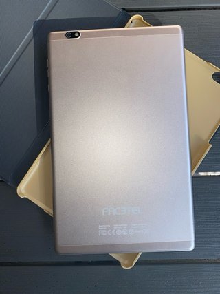 Tablet FACETEL 10+ con cover libro e vetro