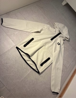 Sudadera con capucha y cremallera