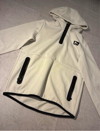 Sudadera con capucha y cremallera