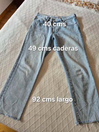 Vaqueros Mango T38 deshilachados