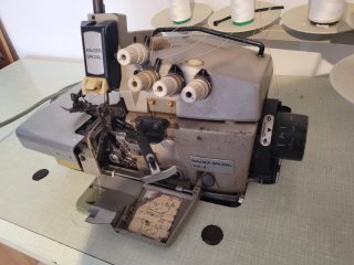 Máquina Overlock Mauser Spezial 515-4
