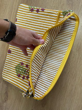 Funda acolchada portátil estampado indio