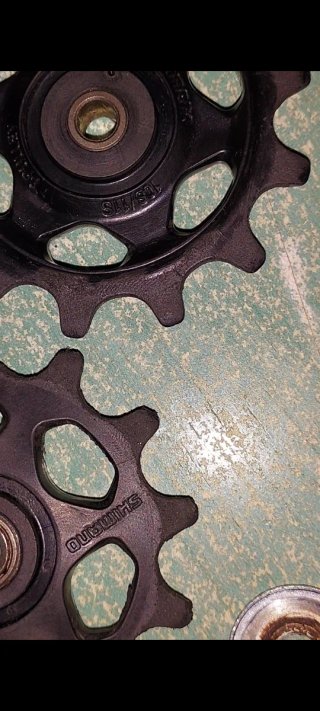 2 Roldanas Shimano 13 Dientes