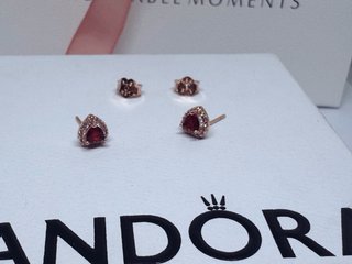 Conjunto Pandora Corazón Rojo