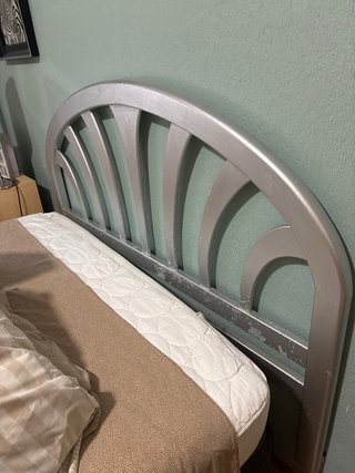 Cabecero de cama plateado. Solo recogida, no envio