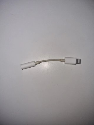 Adaptador Lightning a Jack 3.5mm