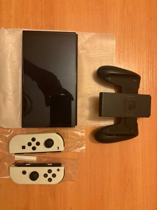Nintendo Switch OLED Blanca + 3 Juegos
