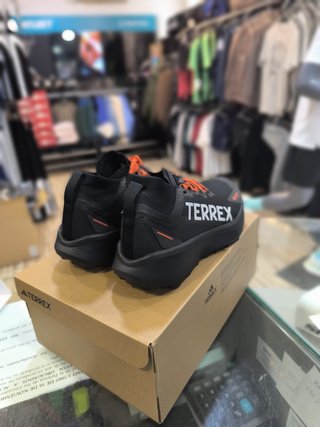 Zapatillas Trail Adidas Terrex Agravic GTX
