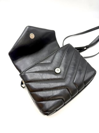 bolso Saint Laurent modelo Lou Mini
