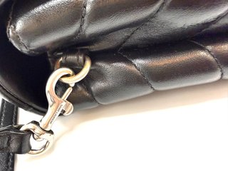 bolso Saint Laurent modelo Lou Mini