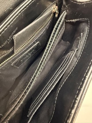 bolso Saint Laurent modelo Lou Mini
