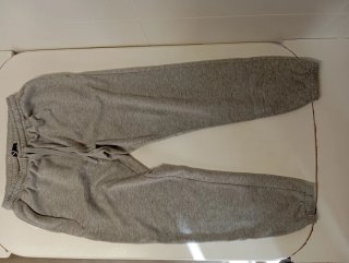 Pantalón de chándal gris