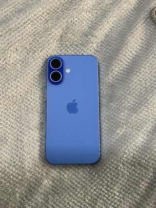 iPhone 16 Azul