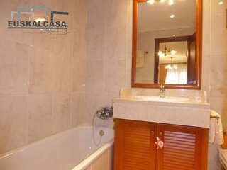Piso en venta en Masustegui-Monte Caramelo en Bilbao