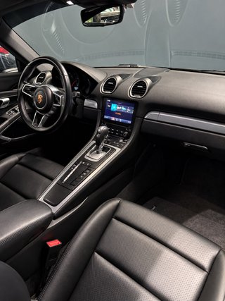Porsche Cayman 2018