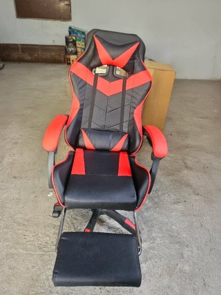 Silla Gaming con reposapies.
