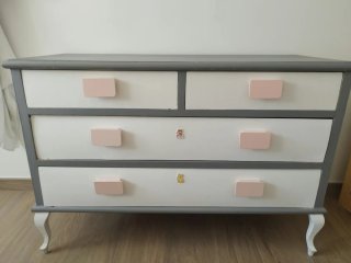 Cómoda antigua restaurada madera