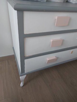Cómoda antigua restaurada madera