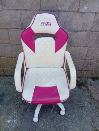 Silla de escritorio AXX rosa y blanca