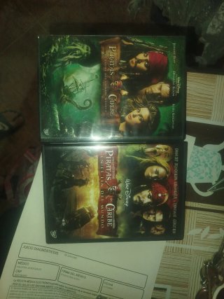 2 Películas DVD Piratas del Caribe