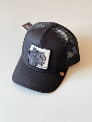 Gorra Negra con Parche de Pantera