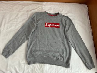 Sudadera Supreme Gris