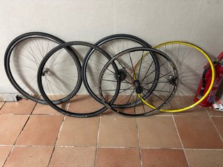 Set de 2 ruedas de bicicleta de carretera