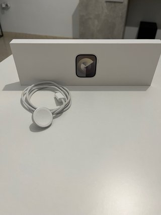 Apple Watch Series 9 45mm GPS + Cellular