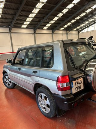 Mitsubishi Montero IO 2003