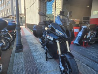 BMW S1000XR 2024 Negra
