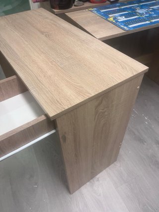 Escritorio de madera