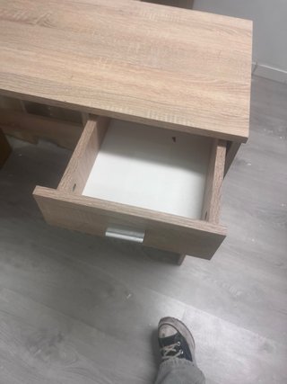 Escritorio de madera