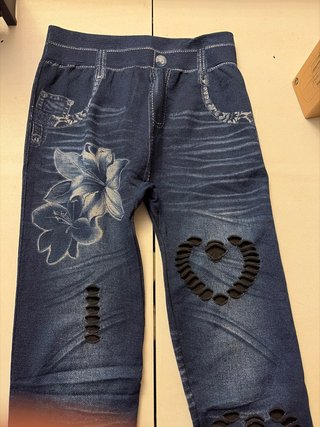 Mallas con estampado floral y corazón