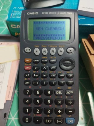 Calculadora Gráfica Casio fx-7400G PLUS