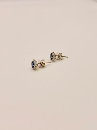 PENDIENTES ORO BLANCO 18K CON ZAFIRO Y DIAMANTES