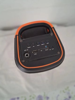 Altavoz Bluetooth CS-4405 LED RGB