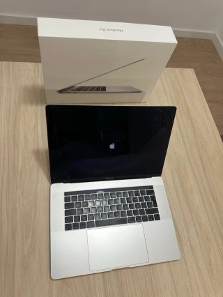 ÚLTIMAS UNIDADES MacBook Pro Touch Bar 15” (modelo
